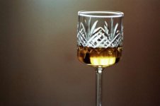 glass_with_scotch_whisky.jpg