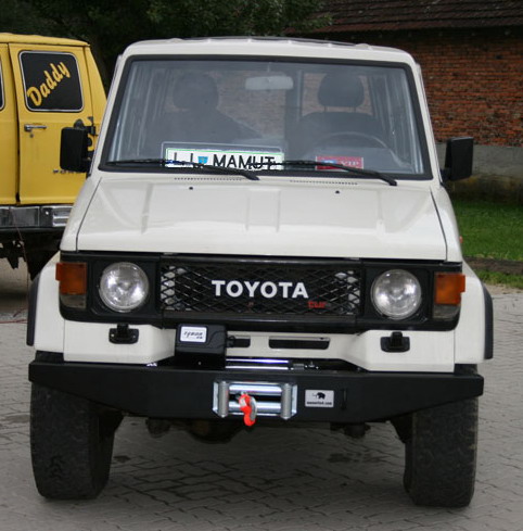 02_toyota_lc_70.jpg