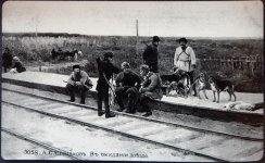 в жидании поезд&#1.jpg