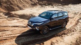 fortuner-07.jpg