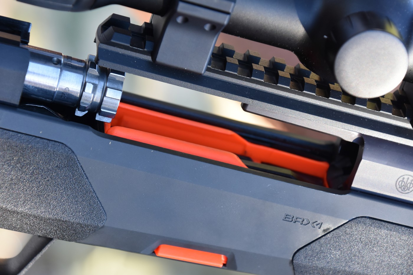 bxr1-pervaya-ohotnichya-vintovka-beretta_03.jpg