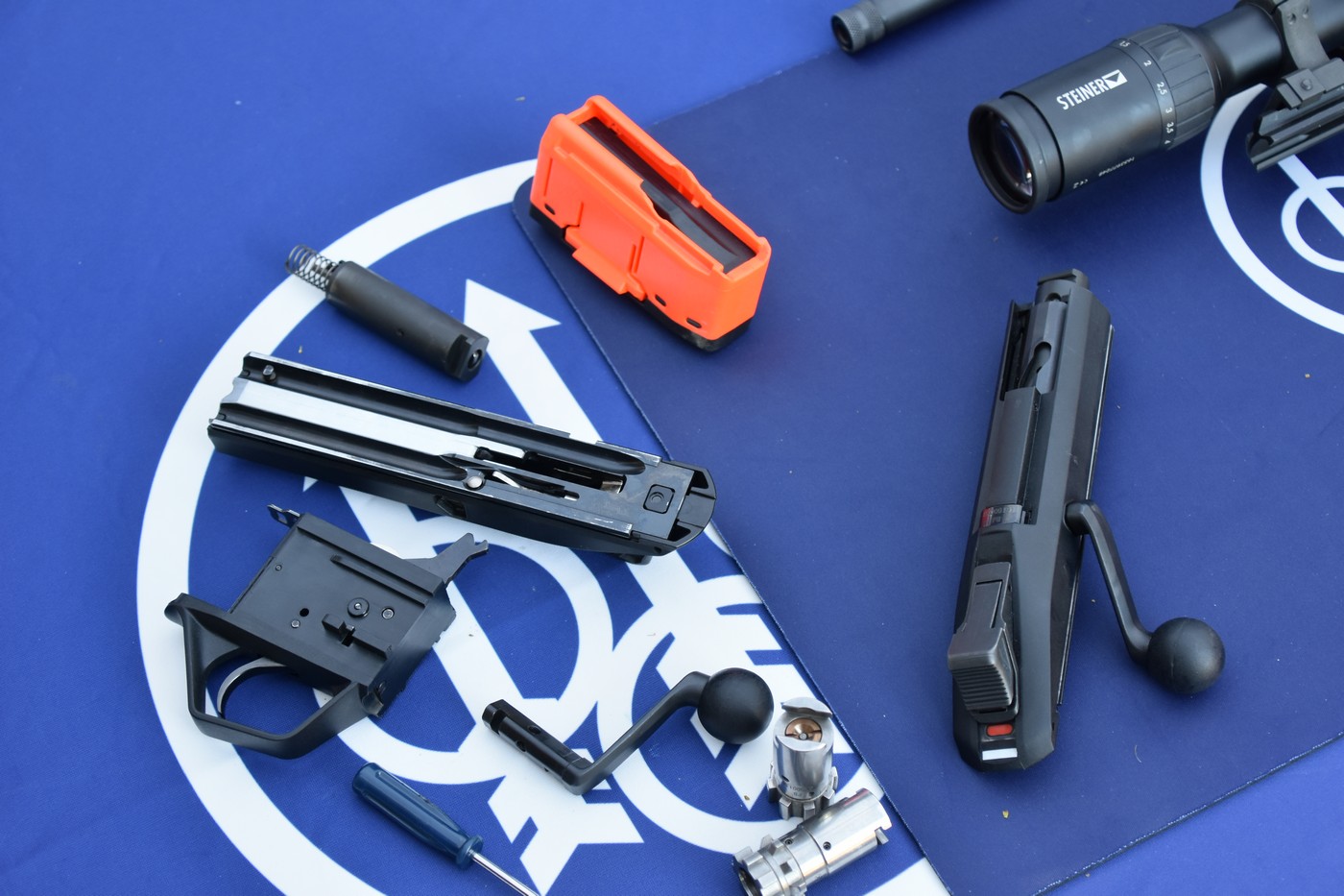 bxr1-pervaya-ohotnichya-vintovka-beretta_05.jpg
